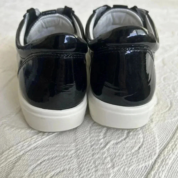 ECCO Soft 7 Womens Size 37 (US 6-6.5) Black Patent Leather Casual Sneakers Shoes - Picture 4 of 14